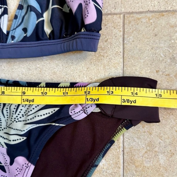 Pre Loved Floral Bikini with Halter Top - Size Small - Picture 7 of 9